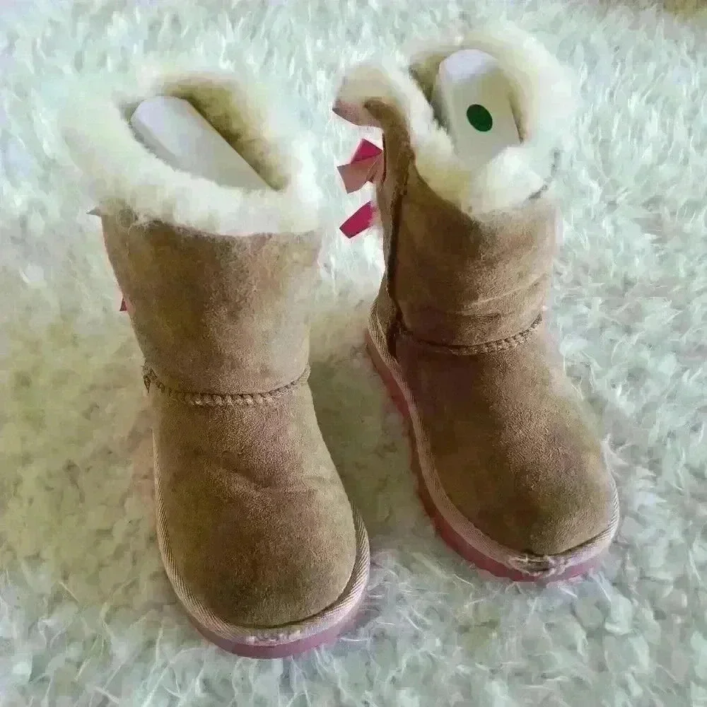 Ugg Baby Girls Bailey Bow II Azalea Boot - Picture 2 of 8